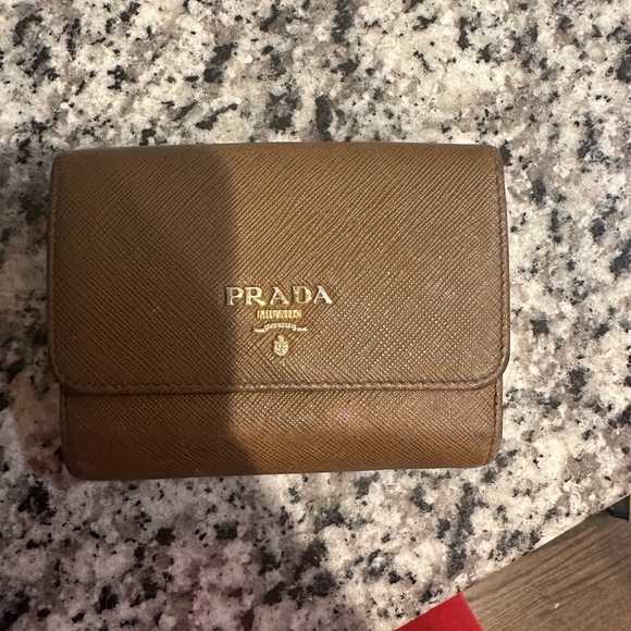 Prada wallet - Picture 5 of 7